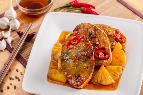 Cá ngừ kho thơm, món ăn được gia đình Việt lựa chọn