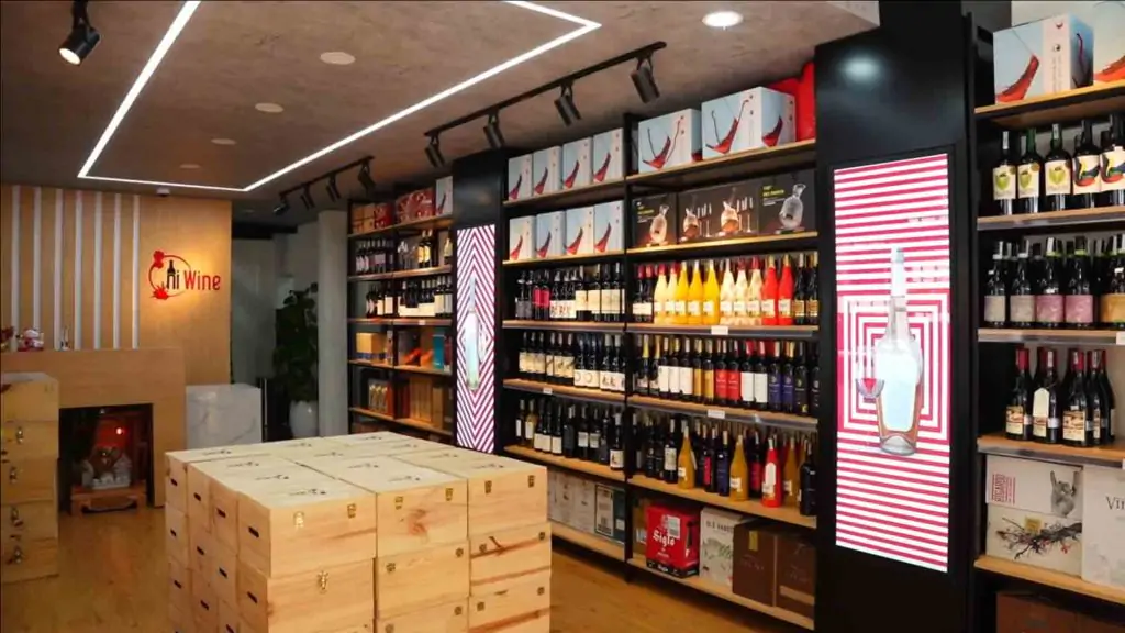 Cửa hàng Hiwine chuyên cung cấp rượu vang đỏ nhập khẩu
